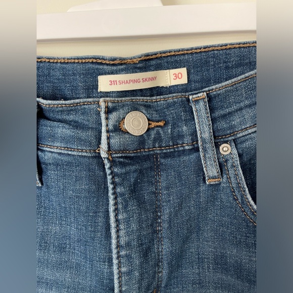 Levi’s 311 SHAPING SKINNY WOMEN'S JEANS - Picture 2 of 4